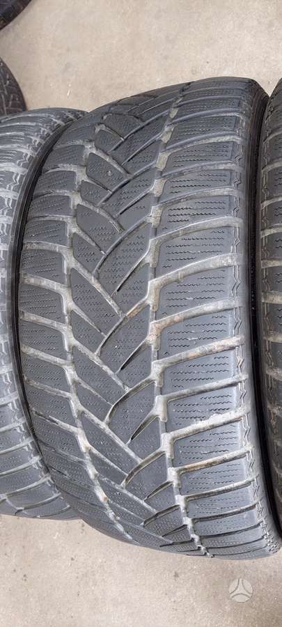Dunlop, ziemas 245/40 R18