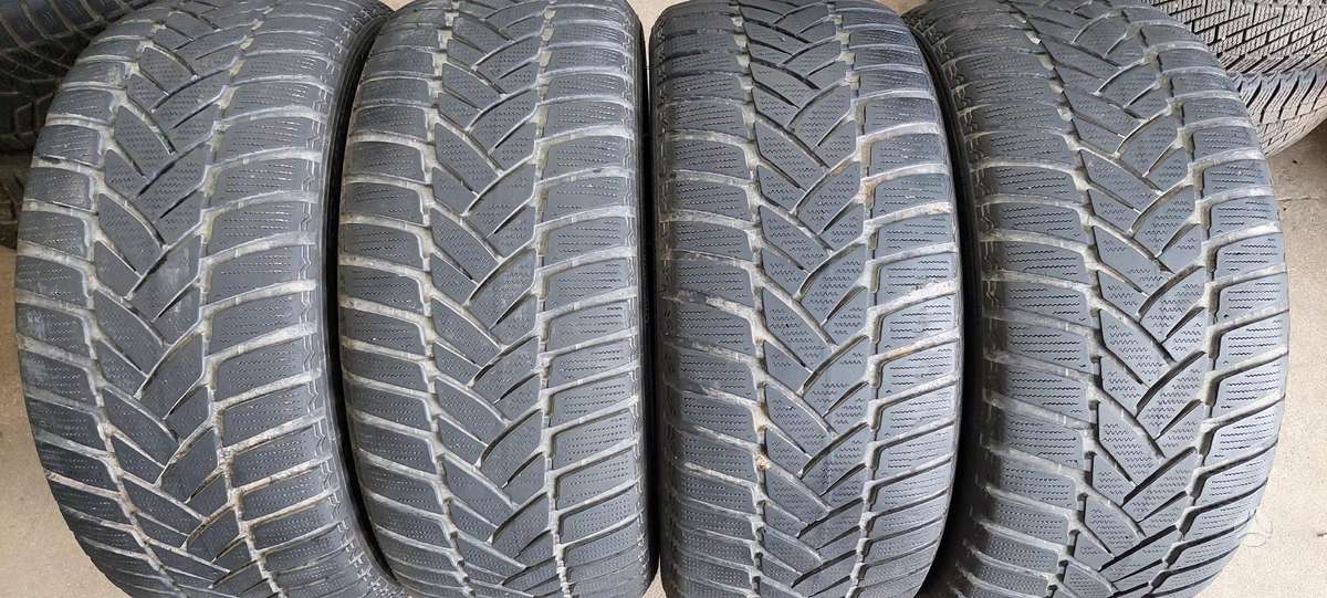 Dunlop, ziemas 245/40 R18