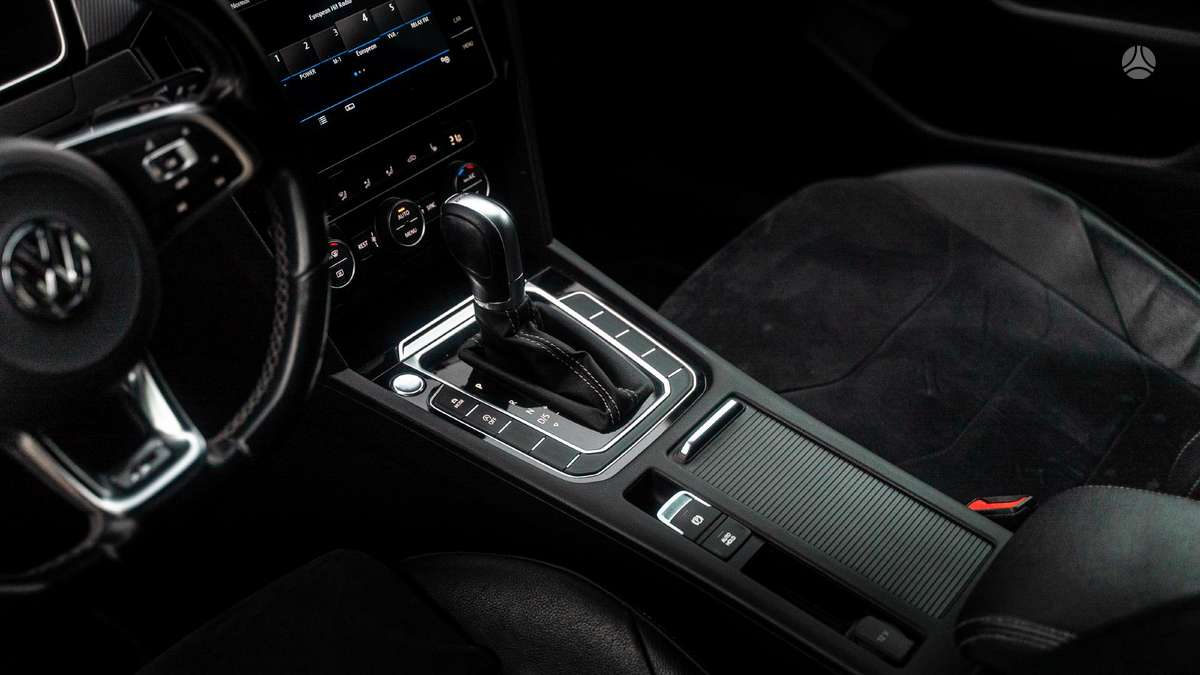 Volkswagen Arteon, Купе (coupe)