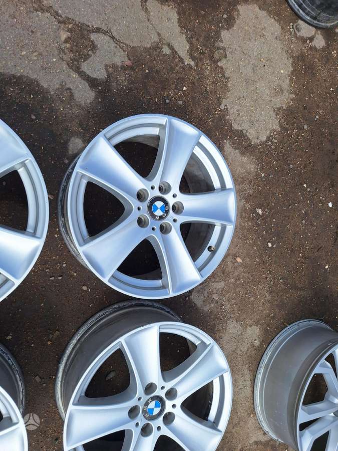 BMW, lengvojo lydinio, R18
