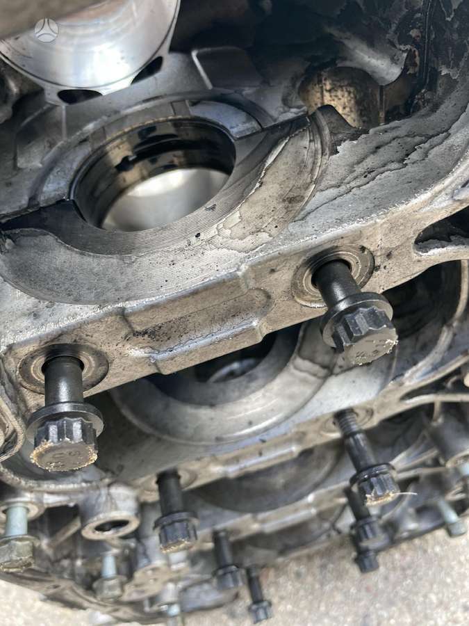 Hyundai Tucson, D4FE, crankshaft, pistons, engine block