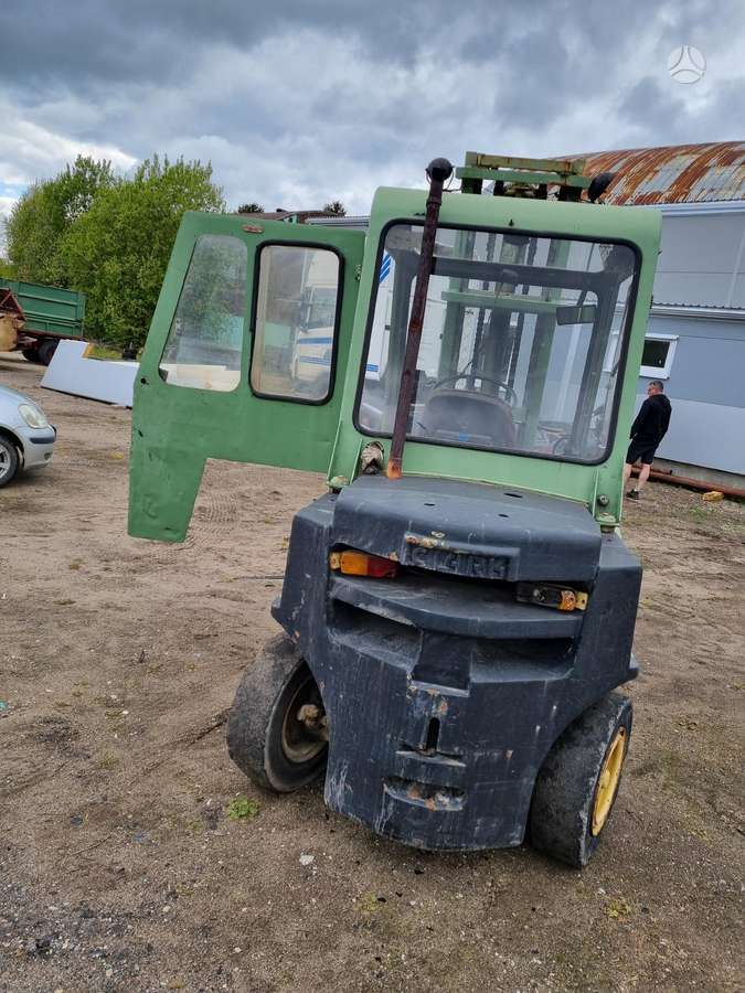 Clark DCY80, šakiniai krautuvai