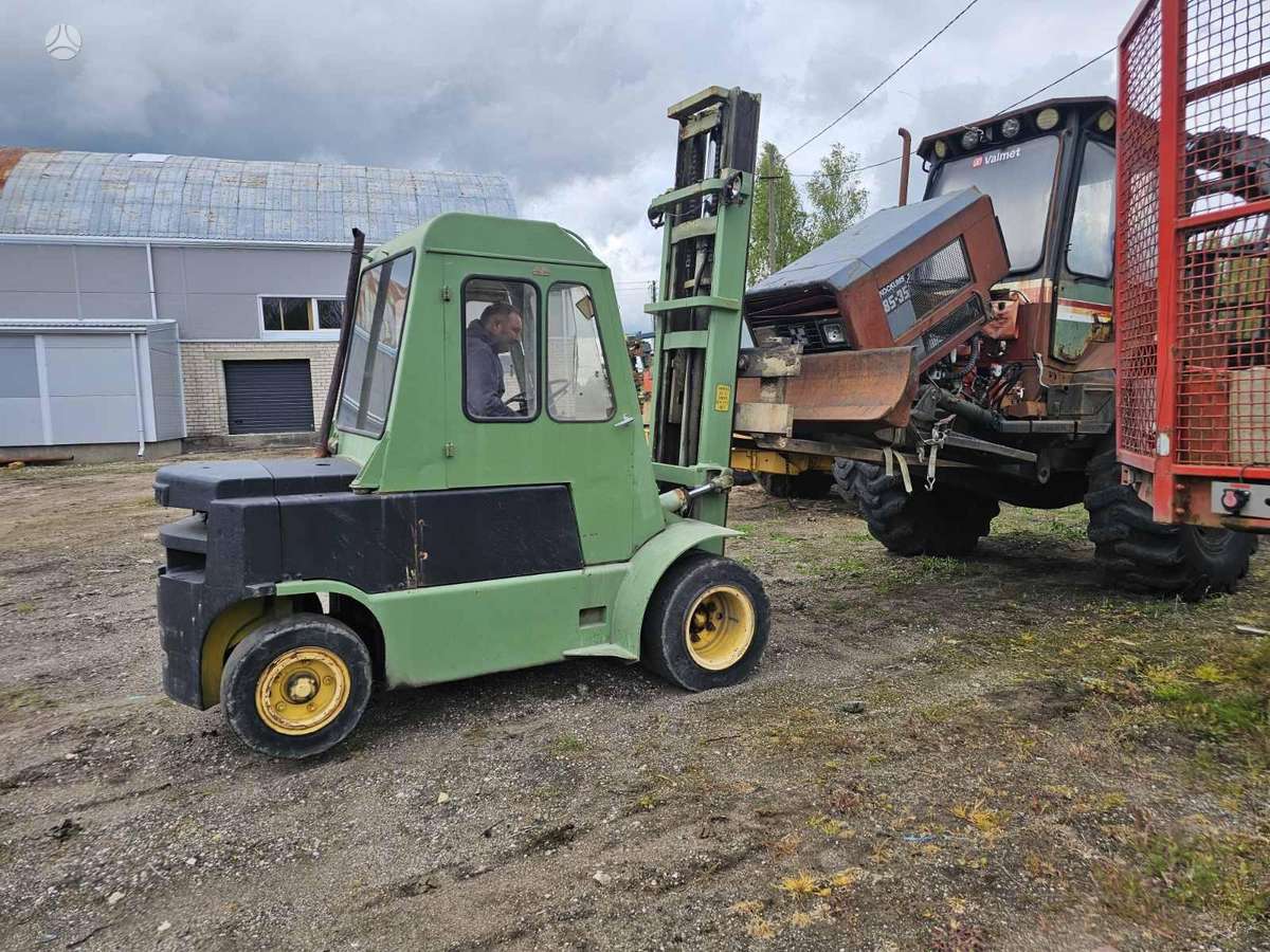 Clark DCY80, šakiniai krautuvai