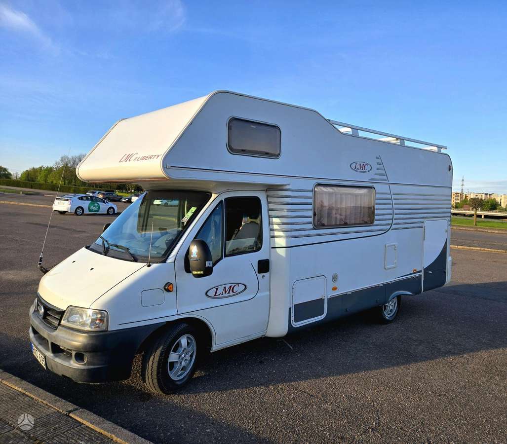 LMC Liberty 620, campers