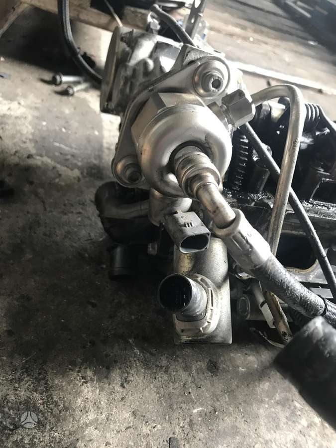 BMW 116, 7643719, детали двигателя