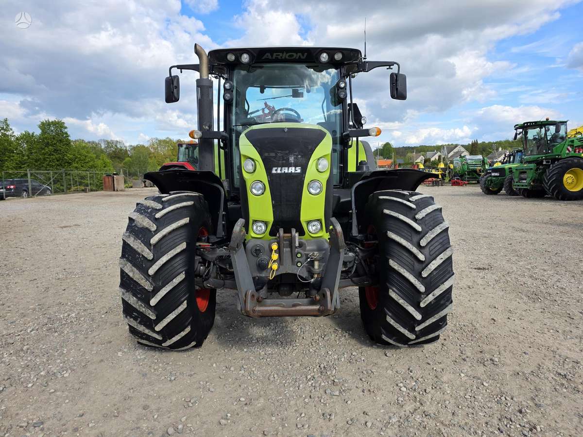 Claas Arion, traktori
