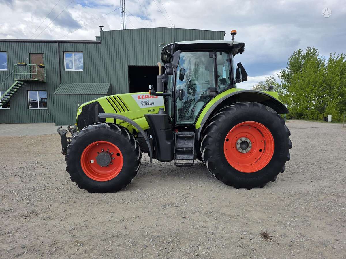 Claas Arion, traktoriai