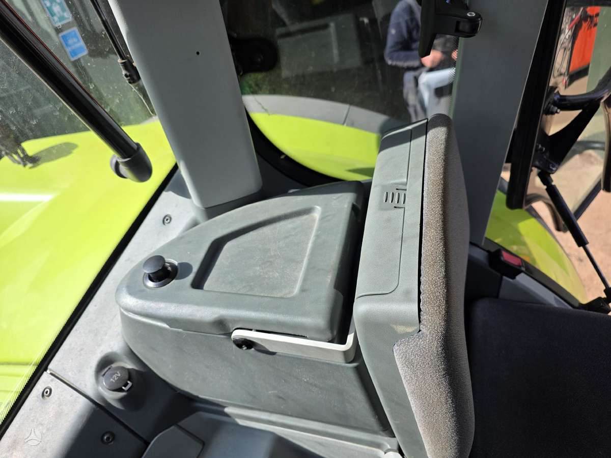 Claas Arion, traktori