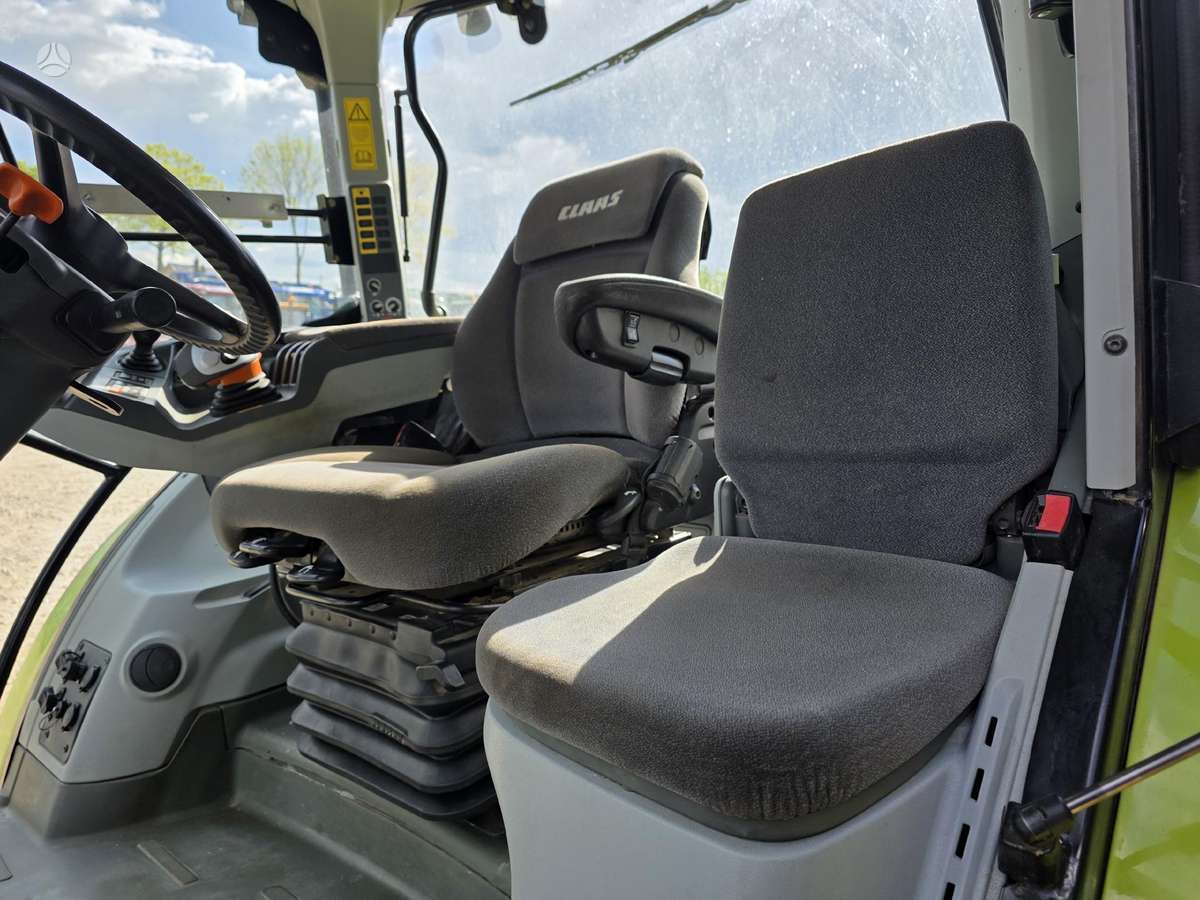 Claas Arion, traktori