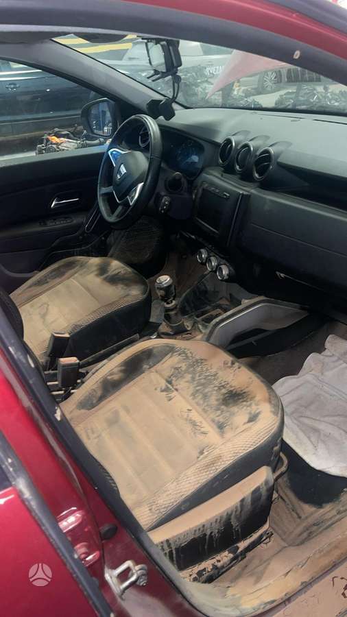 Dacia Duster for parts