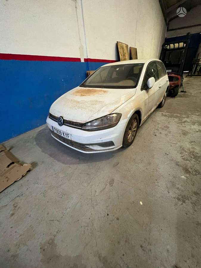 Volkswagen Golf rezerves daļās