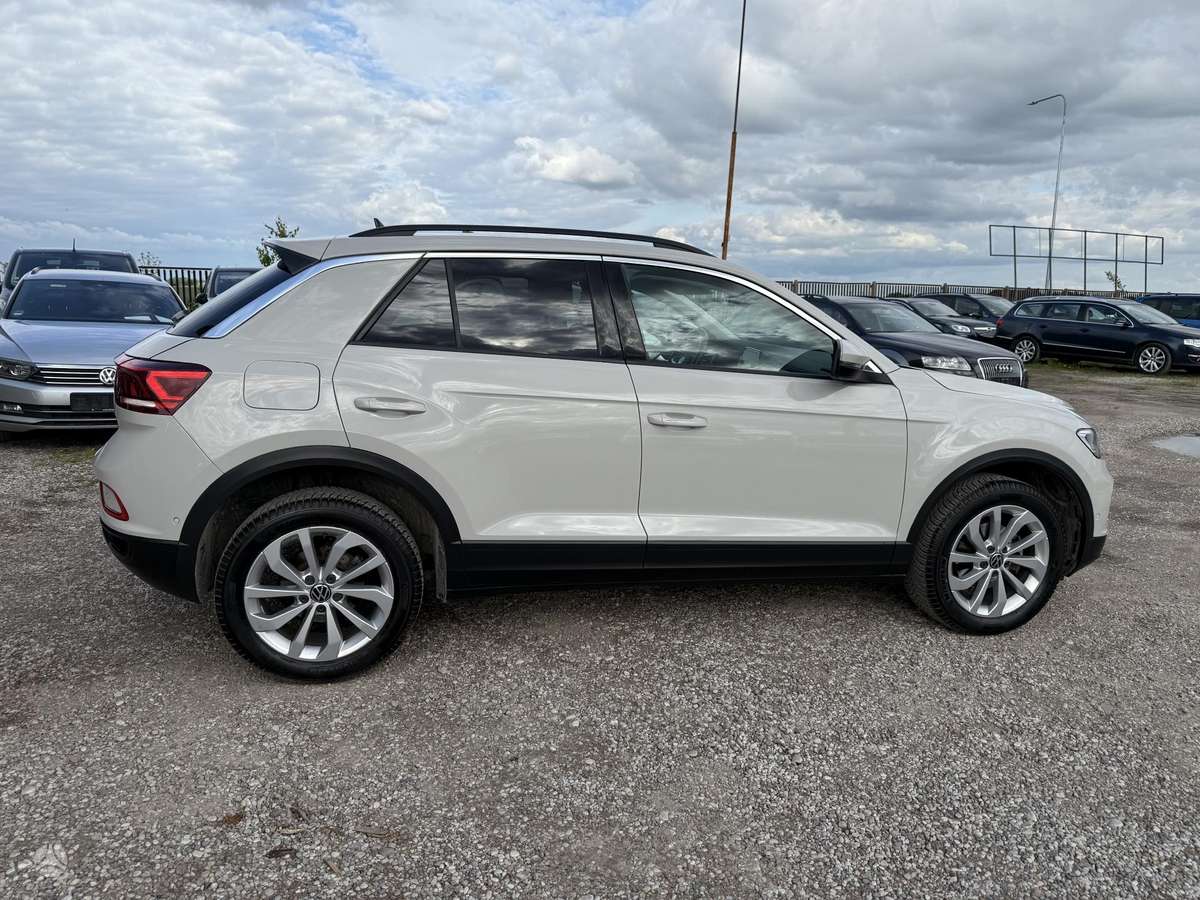 Volkswagen T-Roc - 4