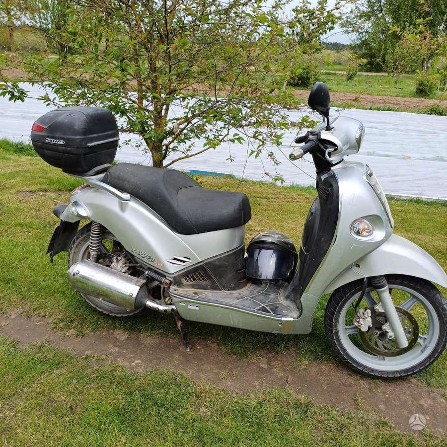 Kymco -kita- 250cc, scooters / mopeds