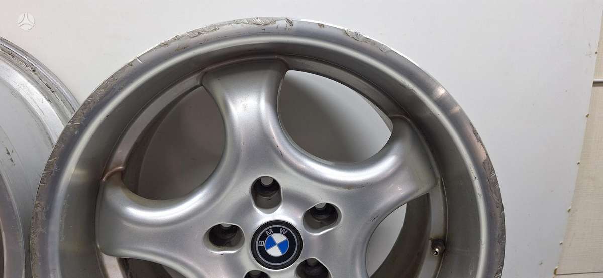 BMW, lengvojo lydinio, R17