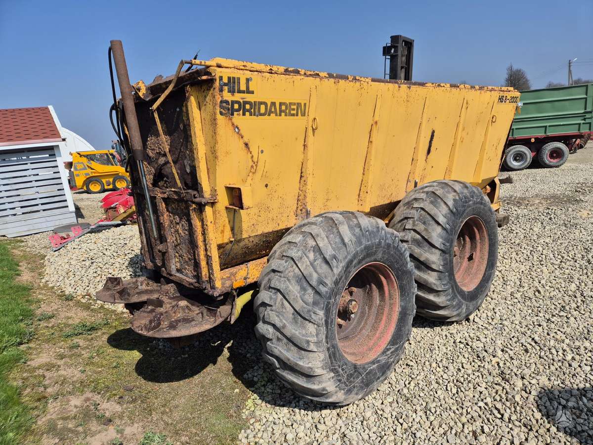 -Kita- HS8-2000, spreaders