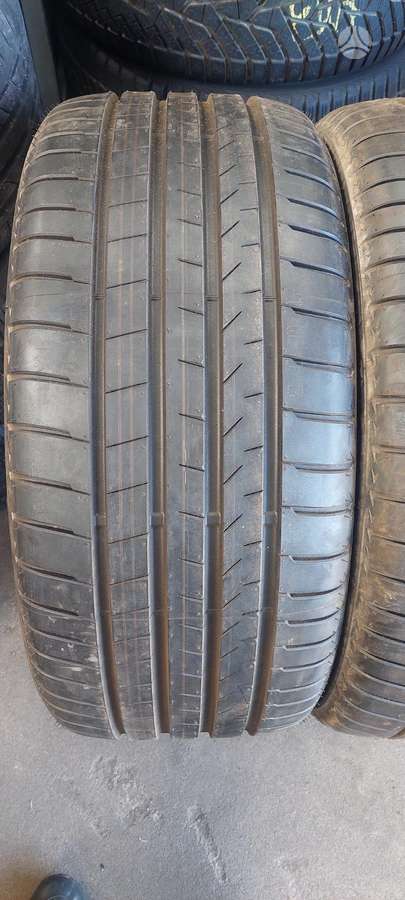 Bridgestone, vasarinės 285/40 R21