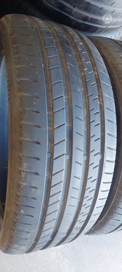 Bridgestone, vasaras 245/40 R21