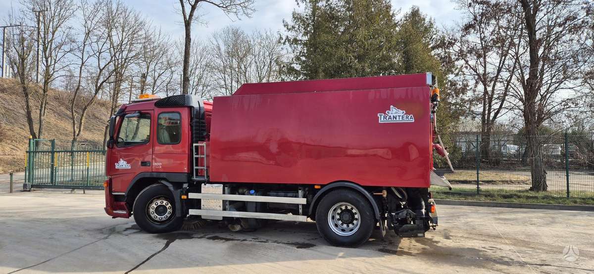 Volvo FM300, street sweepers