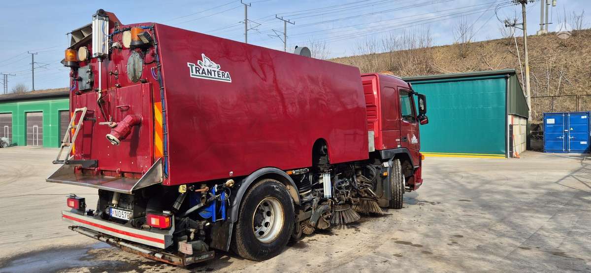 Volvo FM300, уборочные машины