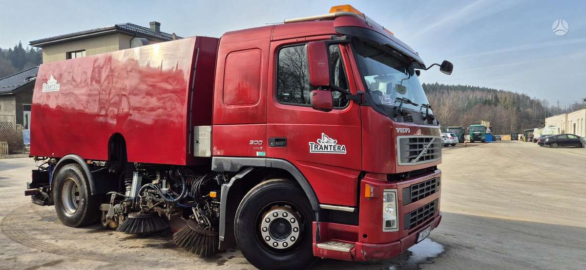 Volvo FM300, уборочные машины