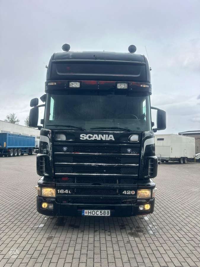 Scania 420, double sleeper