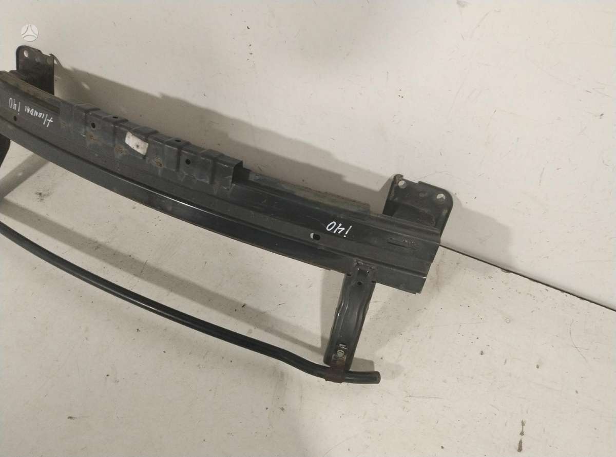 Hyundai i40 bumper reinforcement, doors