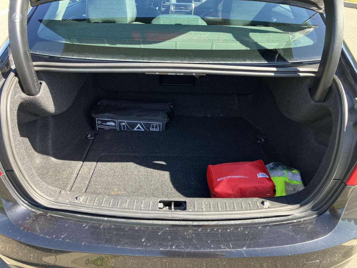 Volvo S60, 2.0 l., Седан