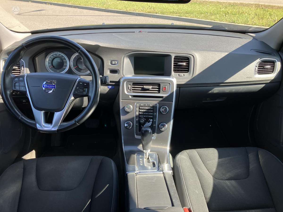Volvo S60, 2.0 l., Седан