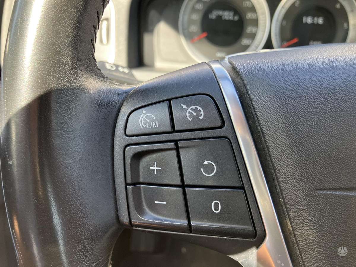 Volvo S60, 2.0 l., Седан
