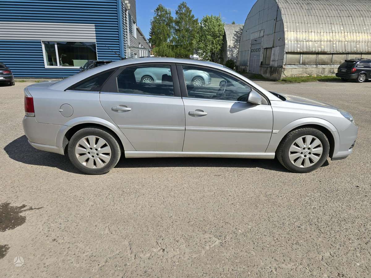 Opel Vectra, 2.2 l., hatchback