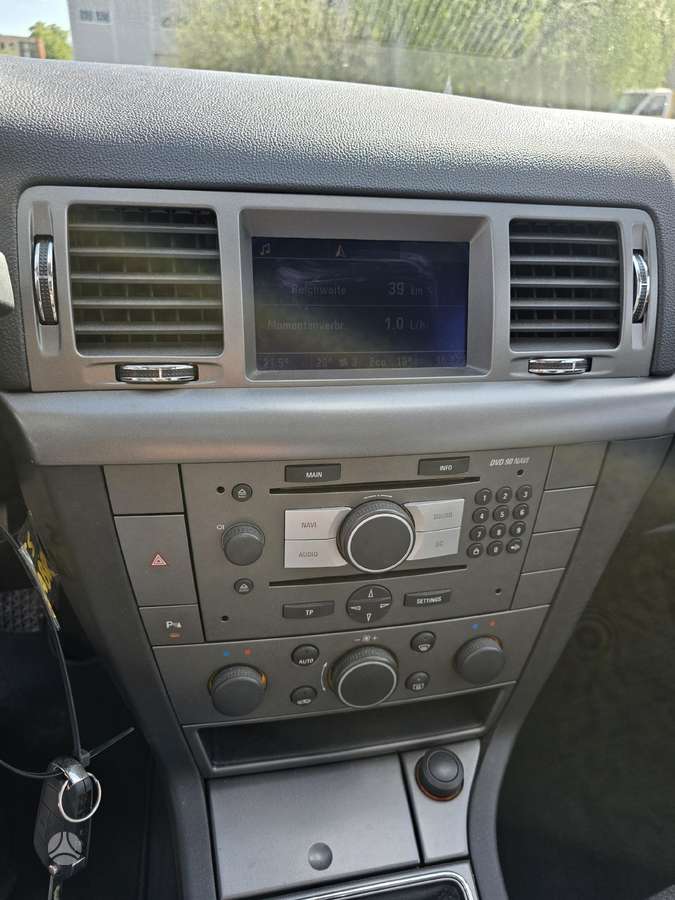 Opel Vectra, 2.2 l., hatchback