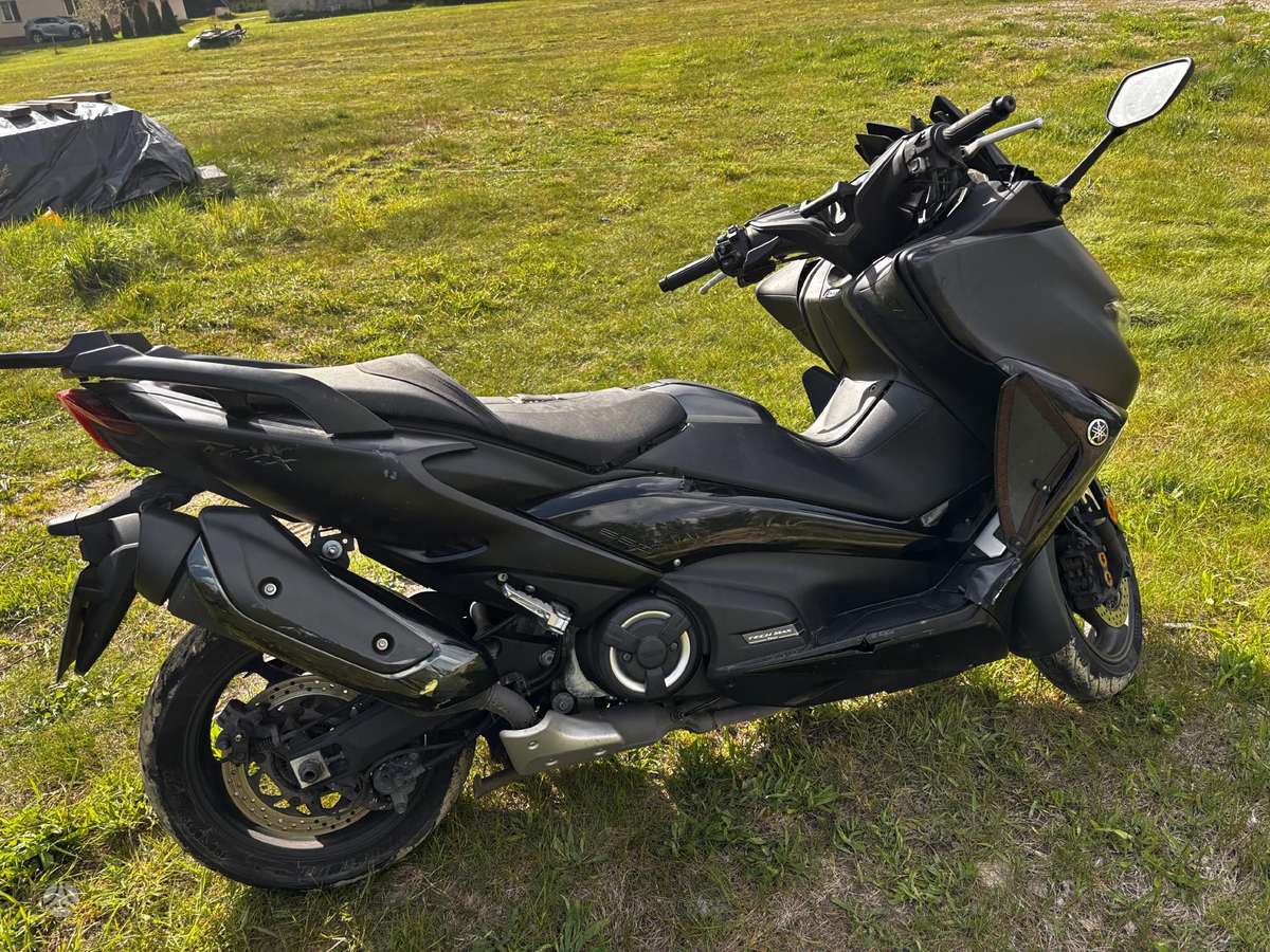 Yamaha TMAX 560, scooters / mopeds