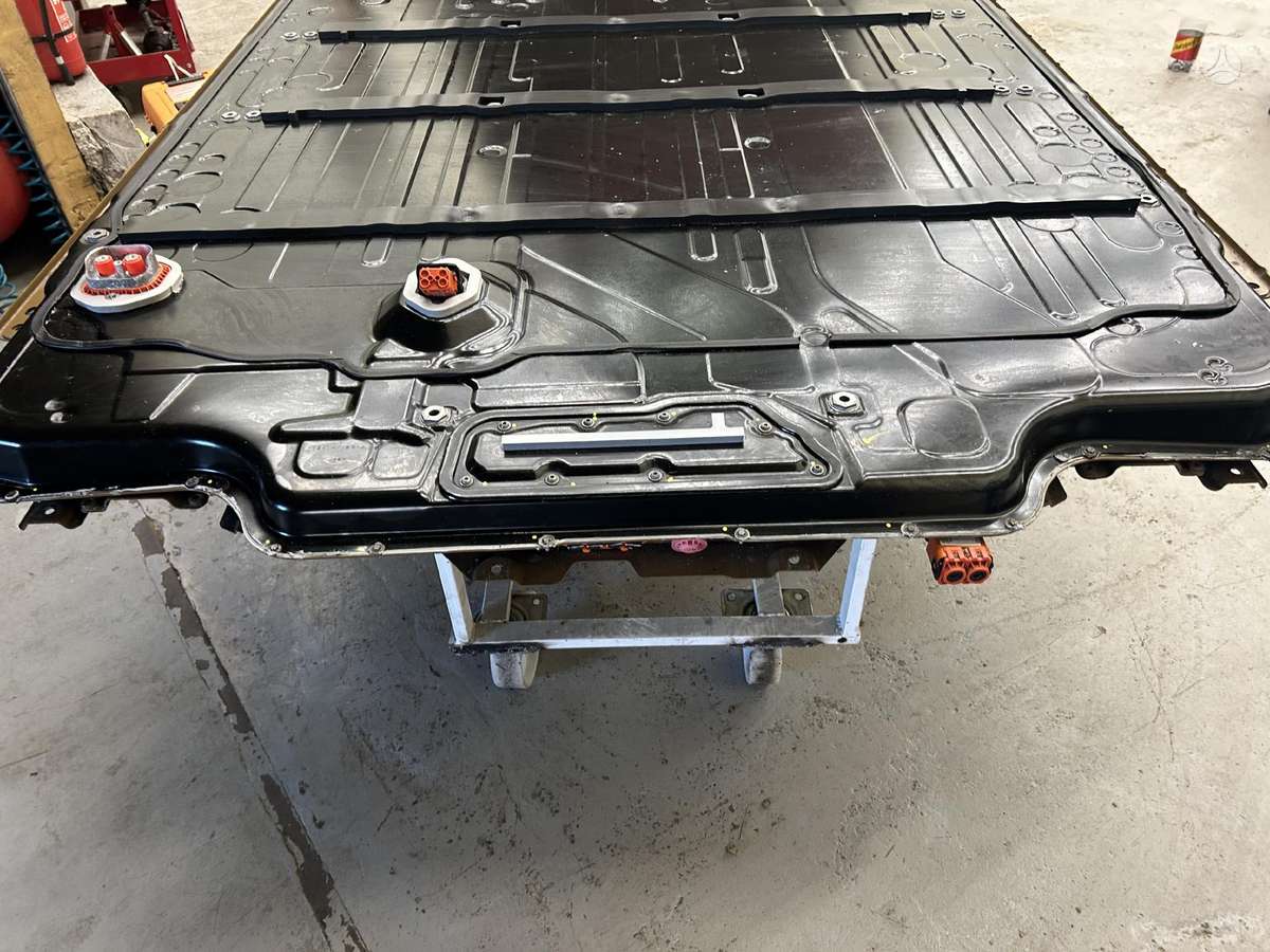 Tesla Model S Skendes baterija gera