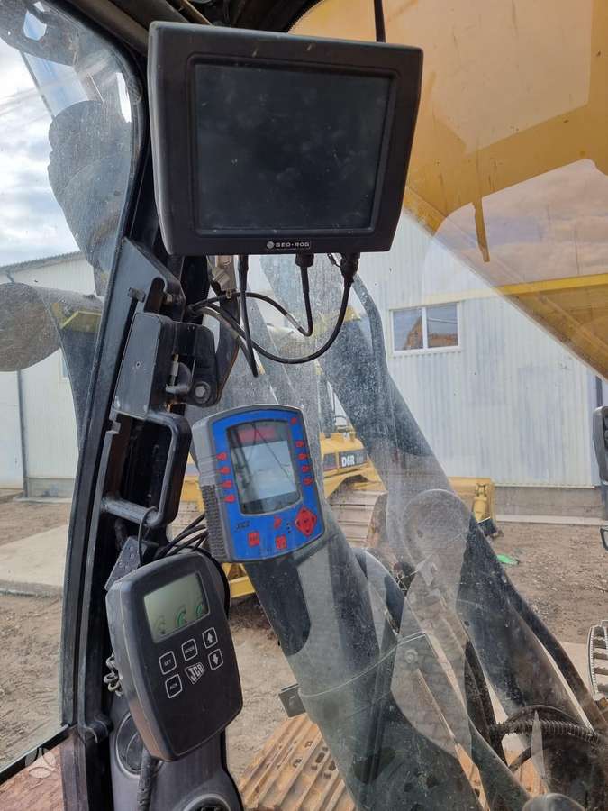 JCB JS 330 NC, экскаваторы