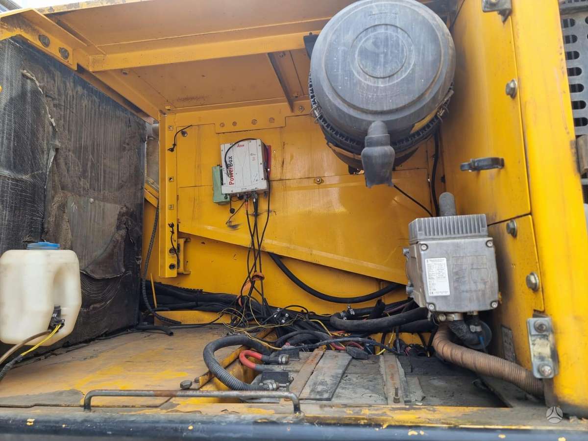 JCB JS 330 NC, экскаваторы