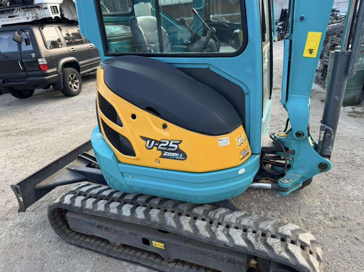 Kubota U-25-3S, mini ekskavatoriai