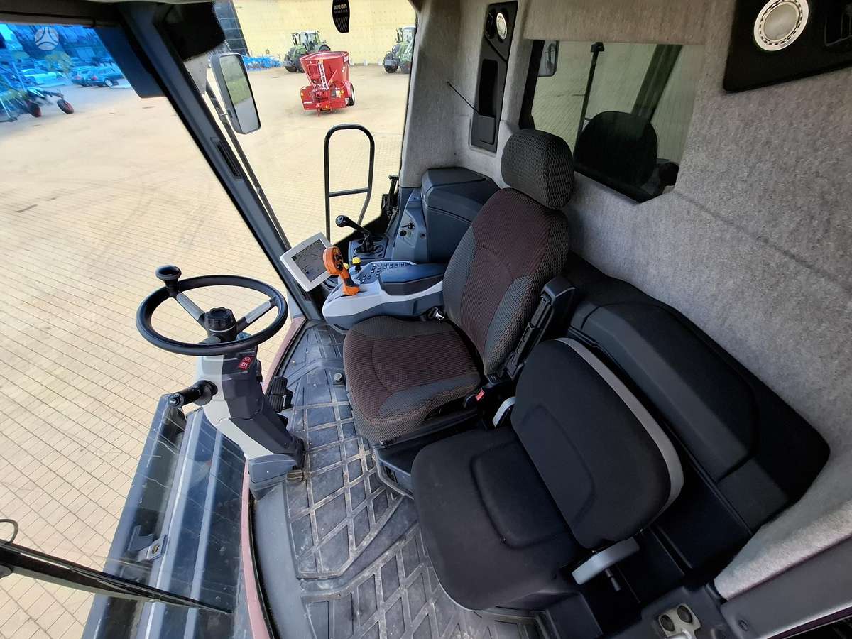 Rostselmash RSM 161, kombainai