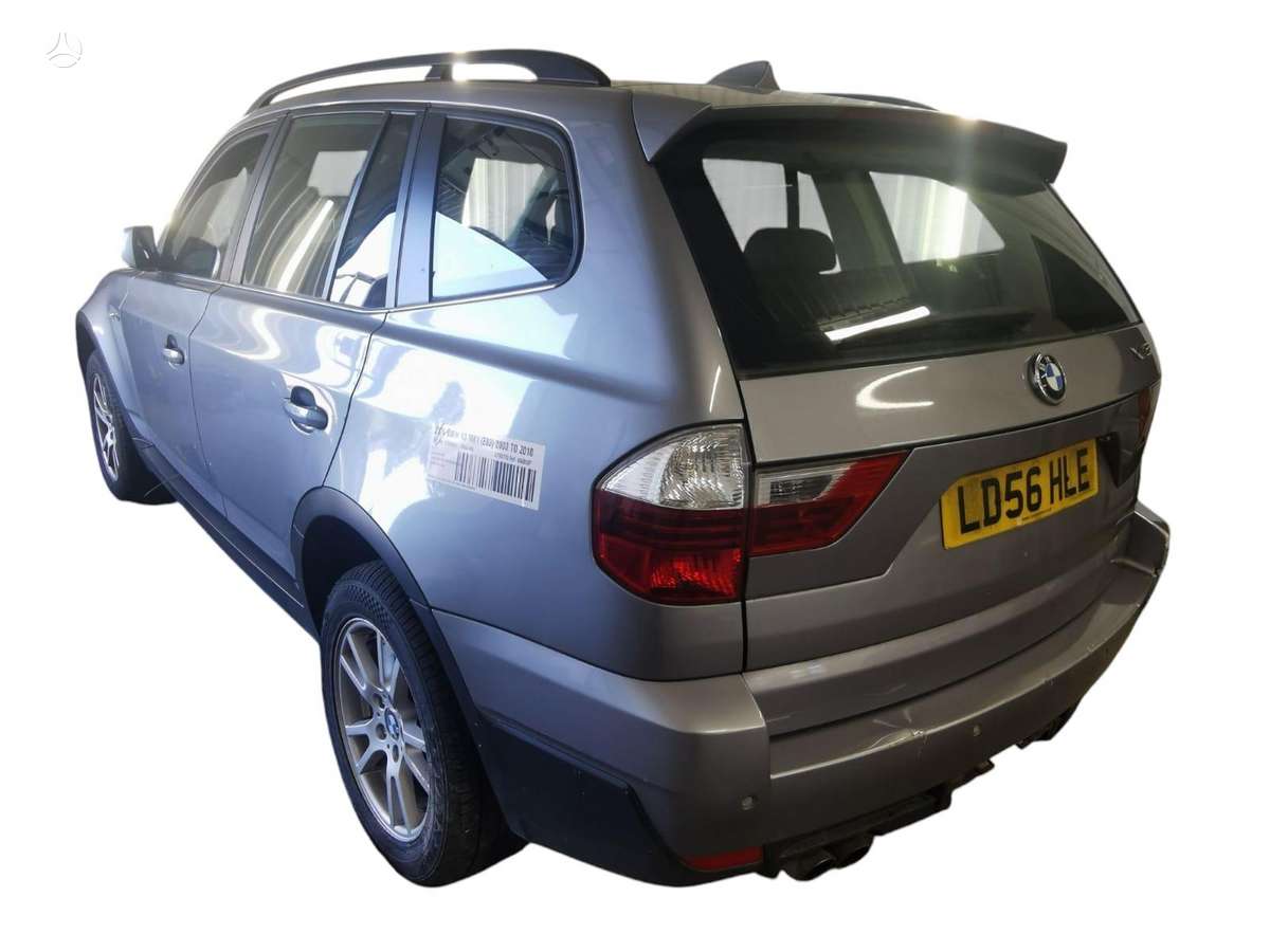 BMW X3 dalimis