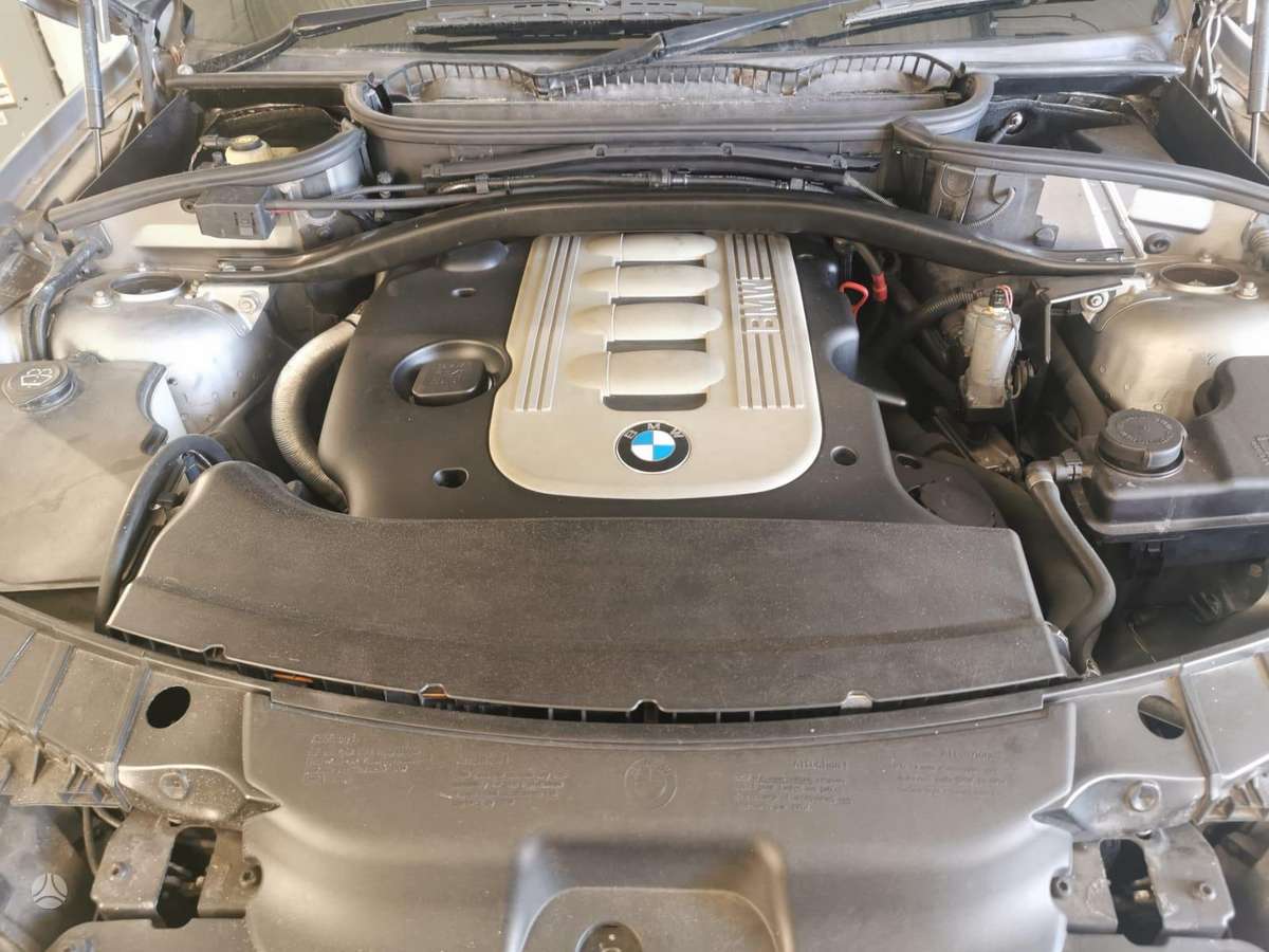 BMW X3 dalimis