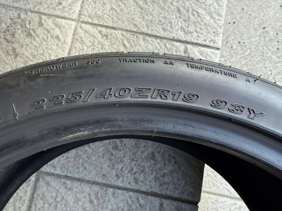 Nexen Nfera su1, summer 225/40 R19
