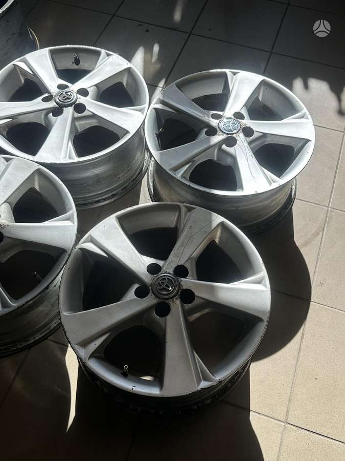 Toyota, lengvojo lydinio, R16