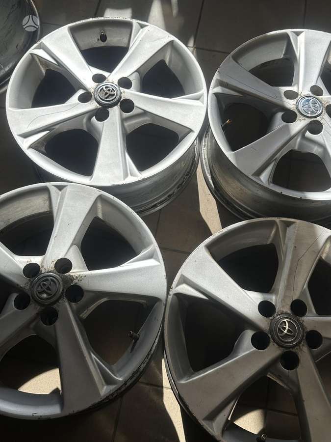 Toyota, lengvojo lydinio, R16