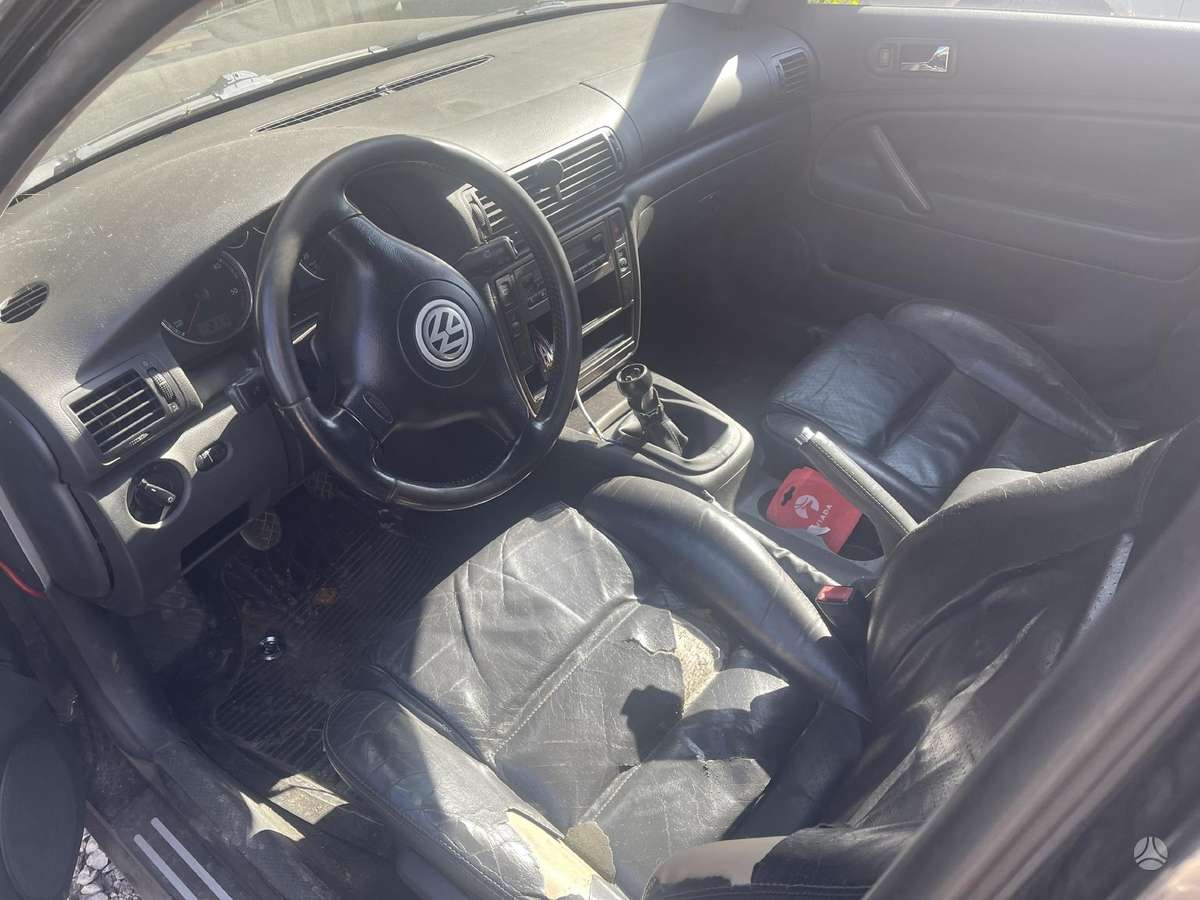 Volkswagen Passat for parts
