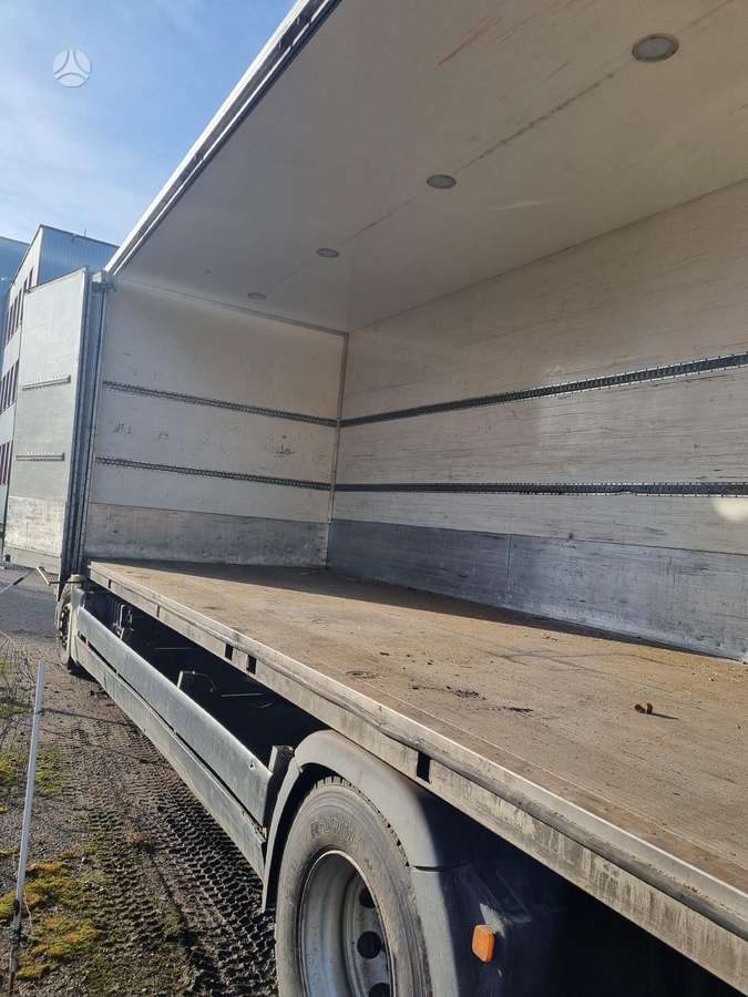 MAN TGS 18.320, box trucks / box vans