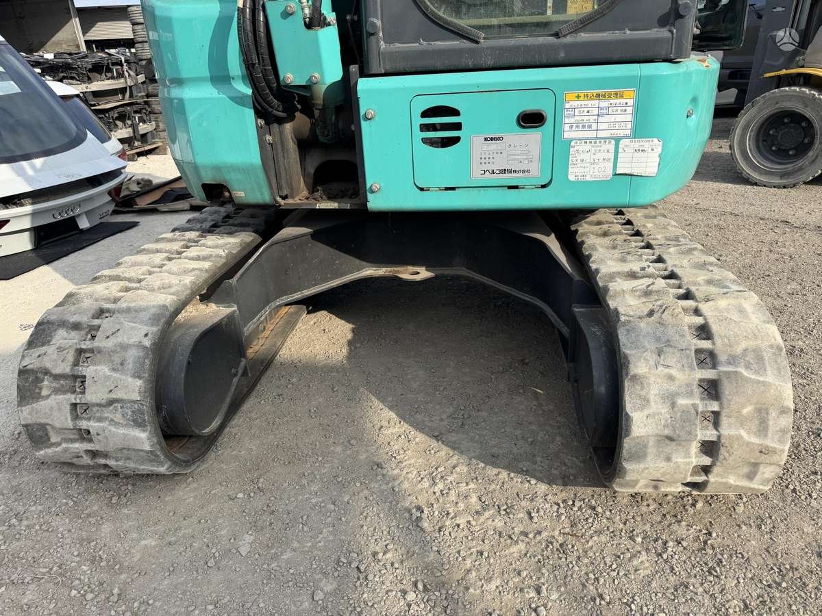Kobelco SK30UR-6, мини-экскаваторы