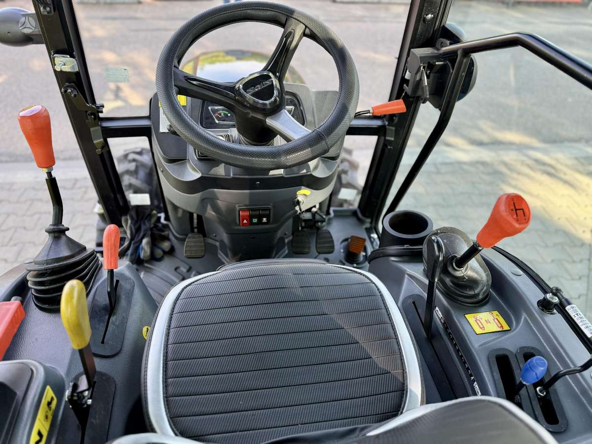 Solis 26 (9+9), tractors