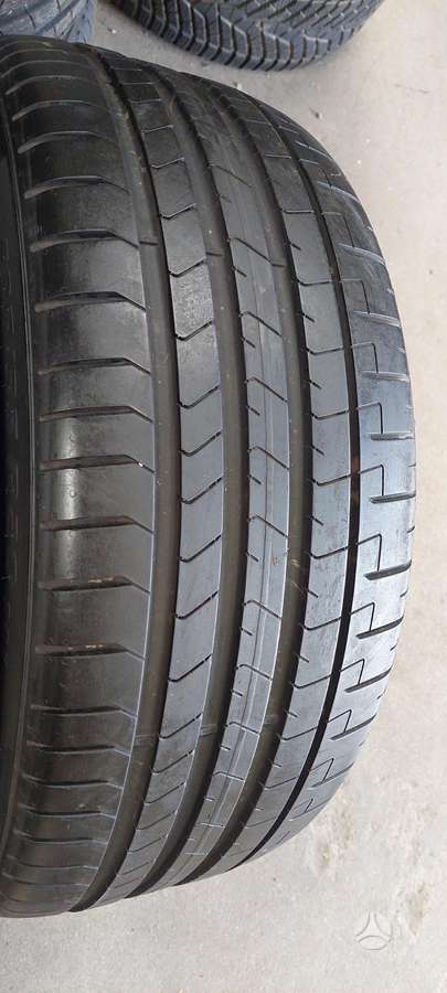 Pirelli, vasaras 235/35 R20
