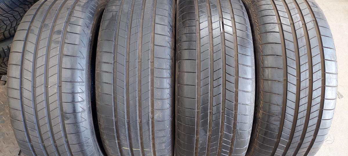 Bridgestone, summer 235/50 R20