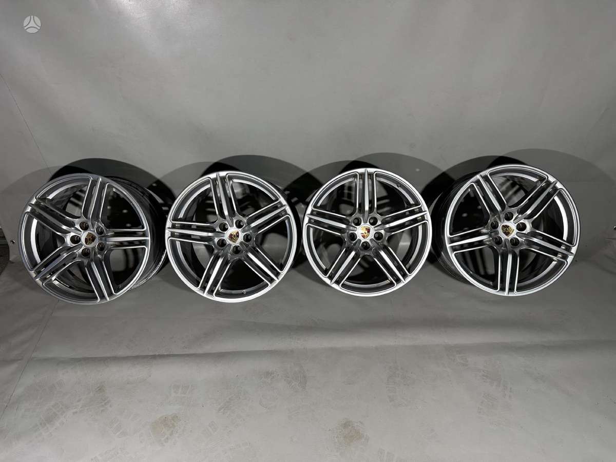 Porsche MACAN, light alloy, R19