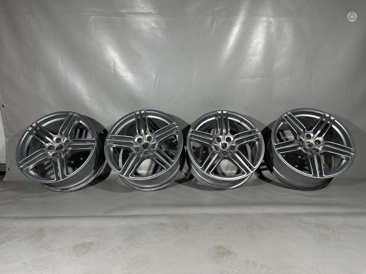 Porsche MACAN, light alloy, R19